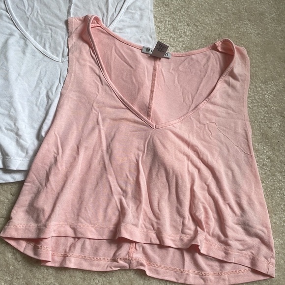 Forever 21 Crop Top Bundle - Picture 4 of 6